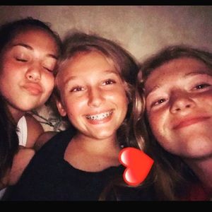 Meet your Posher, Macie